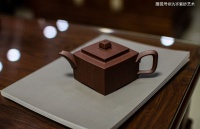 壶友说，买紫砂壶，一定要选择大品，因为大品质量好！你怎么看？