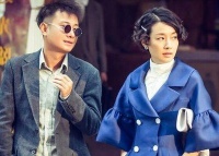 离婚后彻底离谱了，文章再现不雅举动，难怪不被粉丝喜欢