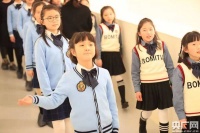 宁波：新年诗会“快闪”寄情“诗与远方”