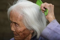 俗语“晚不梳头，早不说梦”，有何忌讳？为何古人这么重视？