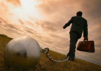 俗语：“力微休负重，言轻莫劝人”，对于这句话的意思在明显不过