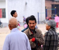 穷时莫信三事，富时不交两人，老祖宗大智慧，至今受用