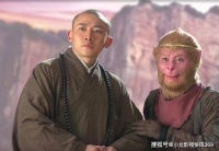 孙悟空因何要将唐僧推翻在无底船上，你看他发觉了啥？