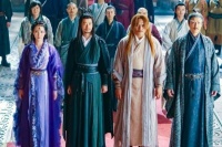 怪不得韦一笑的轻功天下无敌，你看他师傅是谁？张三丰都自愧不如