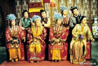 曹雪芹批阅十载增删五次的红楼梦，为什么在时间线上有很多漏洞？