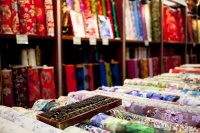 王安忆：街角的生活，安稳，实际，细水长流……