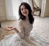 姚安娜出道引发担忧！资本横行的娱乐圈，已成为富二代的天下？