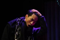 坚持还是放弃？话剧《我只是比较容易放弃》讲述反省与沉思的故事