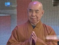 和尚带“镇寺之宝”鉴宝，专家估价8000万，和尚笑道：它是赝品！