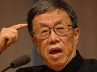 红孩：隔水相望水回声｜王蒙文学的确定性与非确定性