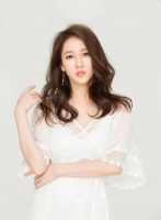 撞名被认错还被放儿子正面照 歌手弦子怒怼营销号