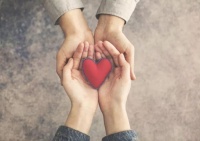 爱需要条件吗？怎样才能无条件地去爱 ？听听一位开悟瑜伽士的声音