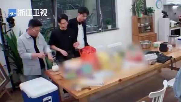 看一遍笑一遍……