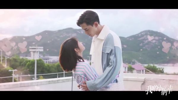 从吻戏花絮中出来，竟然被邢菲小姐姐的笑声吸引了……