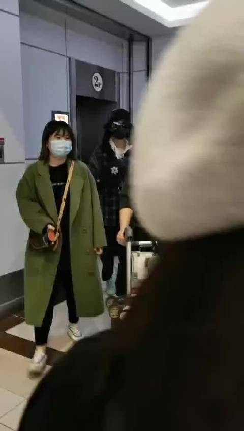 张云雷、周深、赖美云、BOYSTORY等艺人机场路透来了！