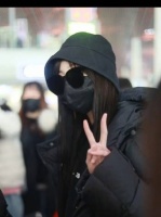 郑乃馨今日机场饭拍 中文越来越好的nene……