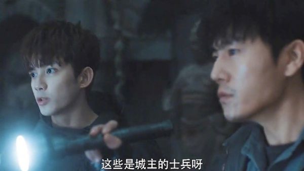 墓室里任何看似普通的生物都是致命的……