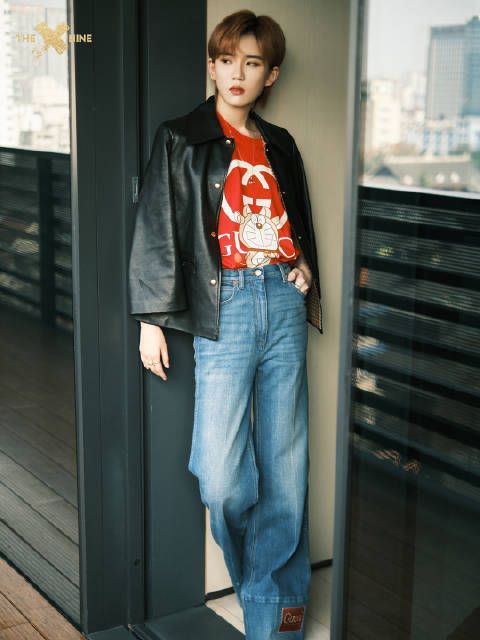 陆柯燃今日出席活动路透～ 无滤镜无美颜镜头下的小陆……