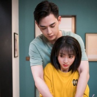 《小确幸》热播，邢菲却不满足开直播征婚，条件让人哭笑不得