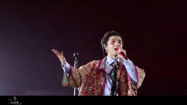 华晨宇堂哥发文庚子年末，妖风四起，群魔乱舞 新的一年……