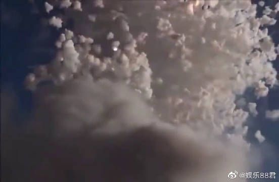 看这阵势神仙都给打下来了
