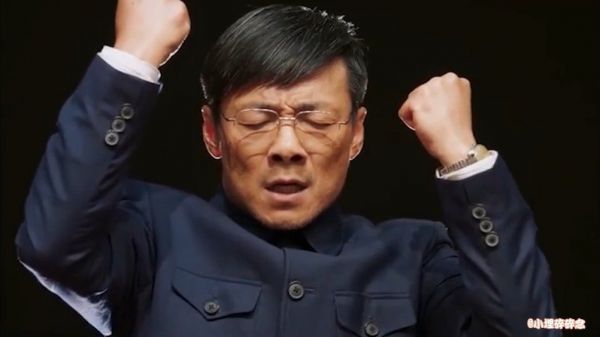“冲天在哪里”白校长指挥学生们合唱看得我直掉眼泪!
