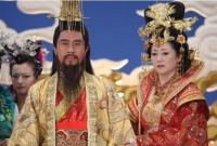 玉帝为何不离开凌霄宝殿？只因他的座位下面，封印着一个上古妖神