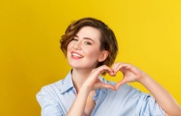 千万不要因为走的太久，而忘记了为什么出发；莫负时光，莫负自己