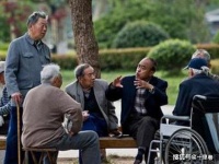 有福之人一嘴毛，无福之人毛两腿，是何意？祖宗的话有无道理？