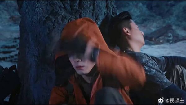 《盗墓笔记》因为这个眼神才去追剧的