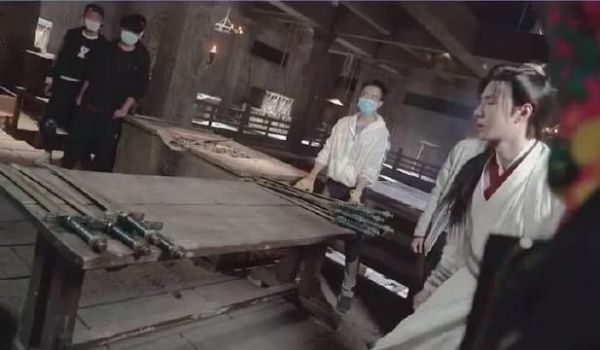 《有翡》花絮，谢允不愧是拥有五尺腿长的奇男子呀……