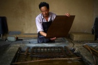 纸出现在东汉，为何在战国时，就有了赵括“纸上谈兵”的典故？