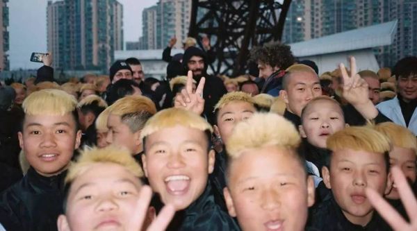 Jamie xx,原名 Jamie Smith,生于 1988 年 10 月 28 日……