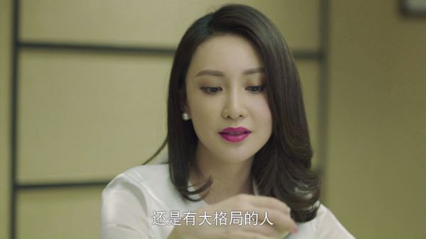 HR杨璨跟方静透露此前陪舒婉婷去参加年会……