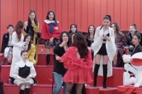 张柏芝后台失控爆哭，王菲闺蜜的一句让她当场傻了