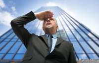 最容易做到的事是把简单事变复杂，最难做到的事是把复杂事变简单