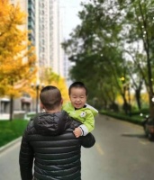 身为父母：如果你过的不幸福，建议你离孩子远点