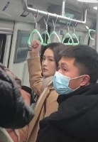 李沁新剧《亲爱的你》路透，生图也太美了，气质很绝！