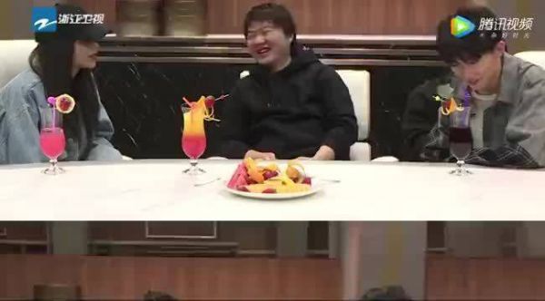 马嘉祺模仿秀 马嘉祺、谢可寅、吴彤采访……