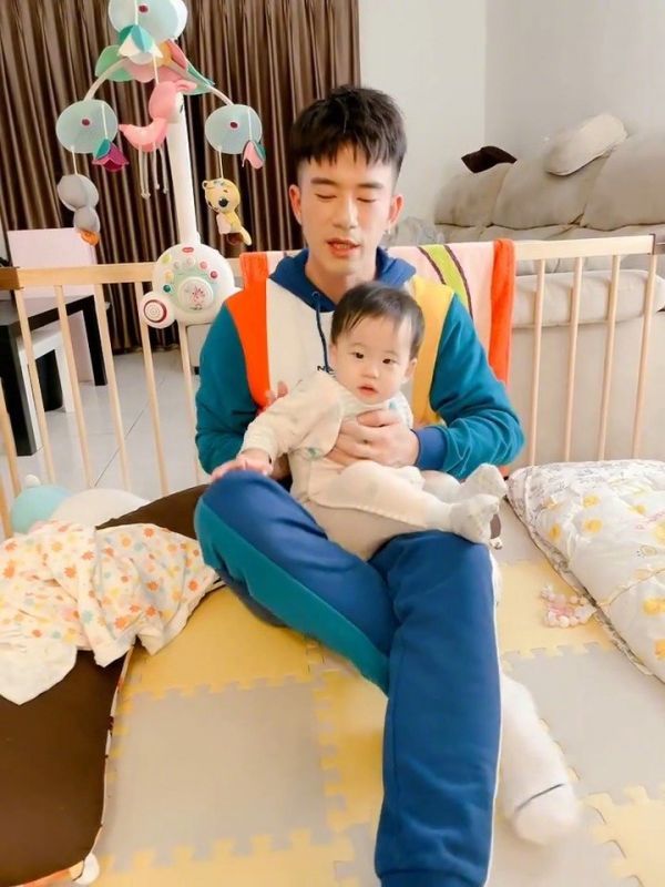 曾出演过《紫禁之巅》的台湾艺人