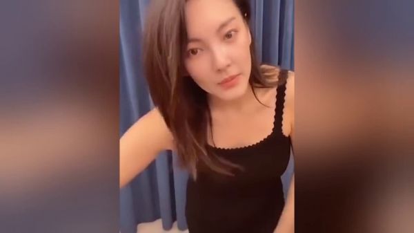 张雨绮2016年宣布闪婚，之后2017年生下一对双胞胎……