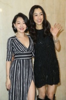 小S范玮琪同框照曝光，两人有说有笑，美的不相上下