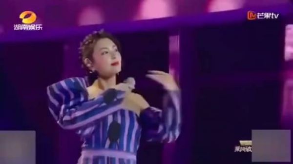 身材恢复的好也不必这样吧，看看张小雨这人缘……