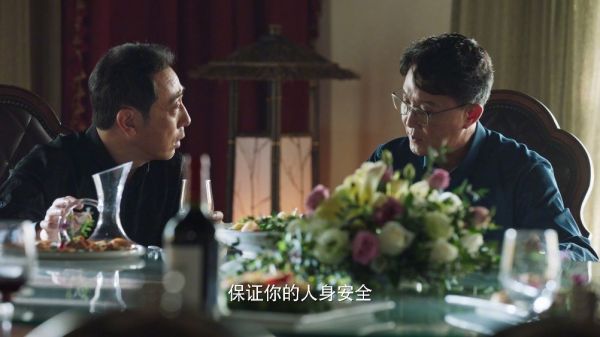 《刑警之海外行动》这段 也挺有意思……