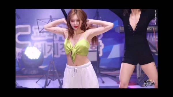 南韩舞蹈机泫雅大势回归，又可以看美女的型性感舞台了！
