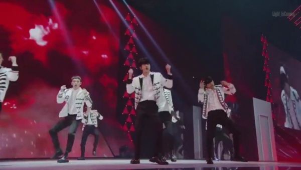 EXO前夜 yyds 四巡演唱会版