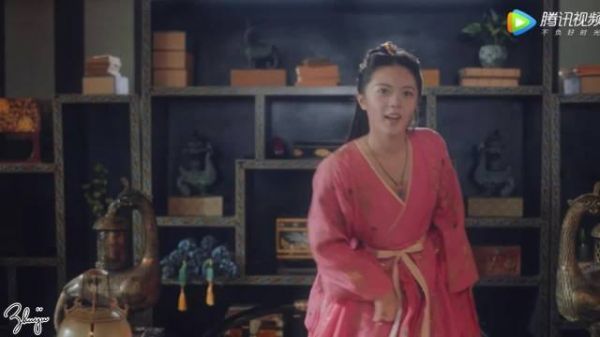 玲珑终于开播了，赵今麦妹妹还是灵气十足，进了宫完全不适应……