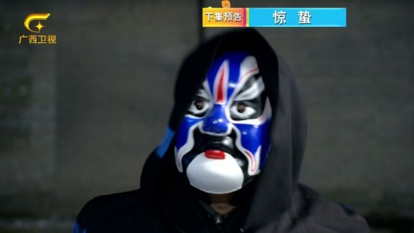 神秘女人是谁？