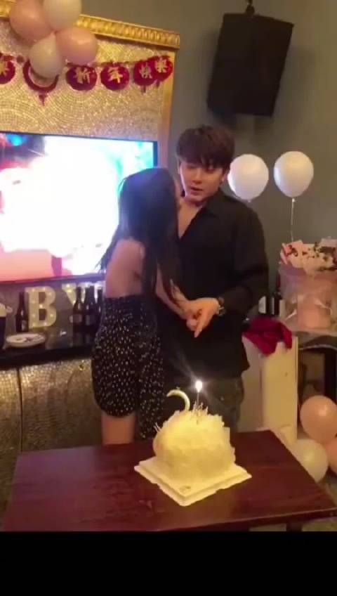 这是在干什么？？？当事人是都不会说清楚吗？