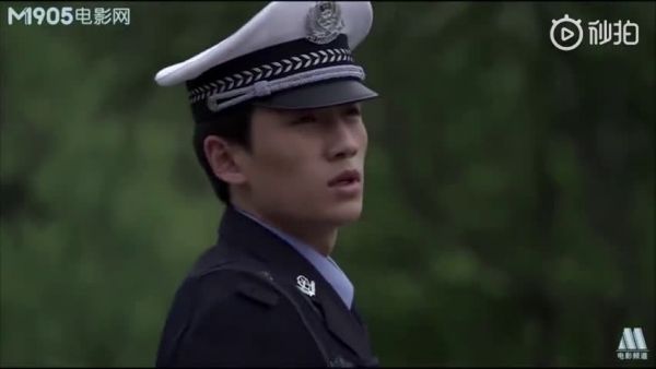 看到 话题，瞬间想到了2009年 里的交警杨志：牛不怕湿……